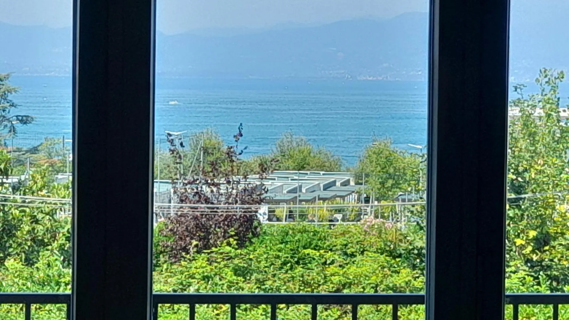 Villa La Magnolia - Private Beach Access, Garden, Views Lazise