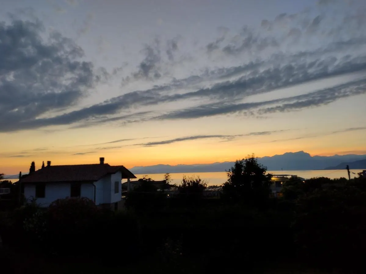 Villa La Magnolia - Private Beach Access, Garden, Views Lazise Apartment