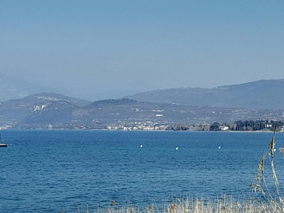 Apartment Villa La Magnolia - Private Beach Access, Garden, Views Lazise Italy